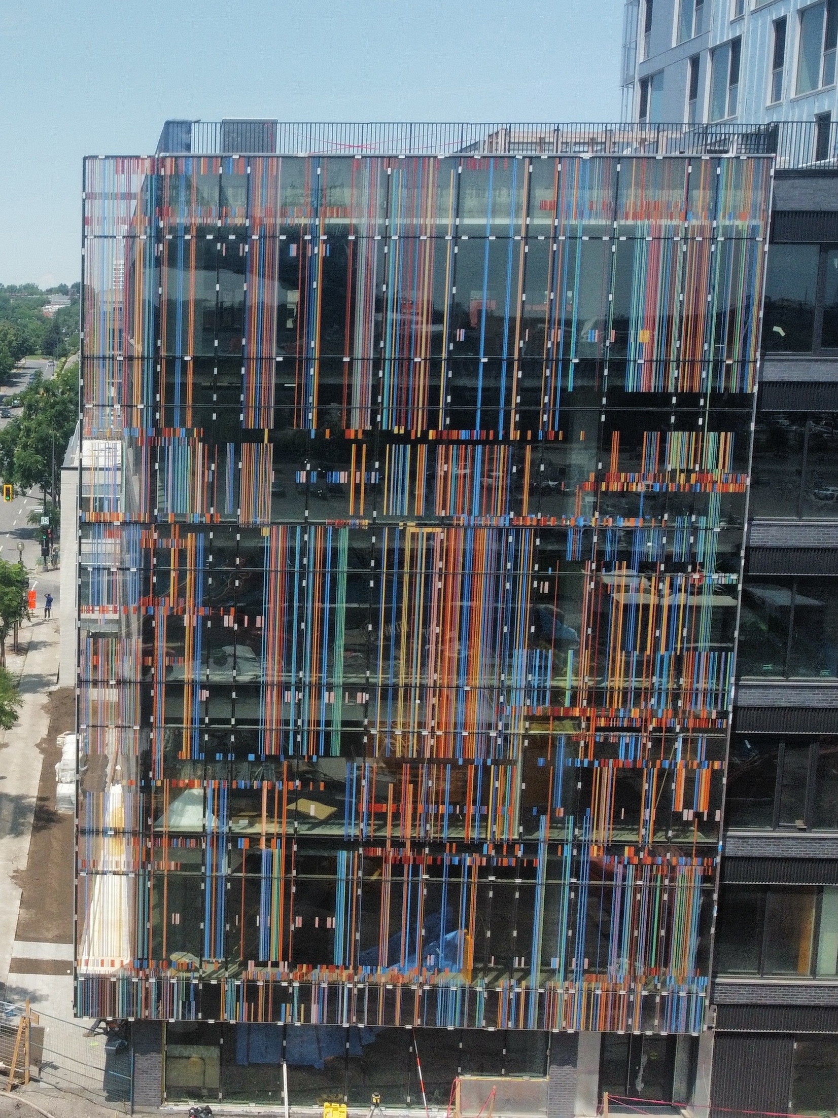 Cascade de couleurs (During construction) by Antonietta Grassi.